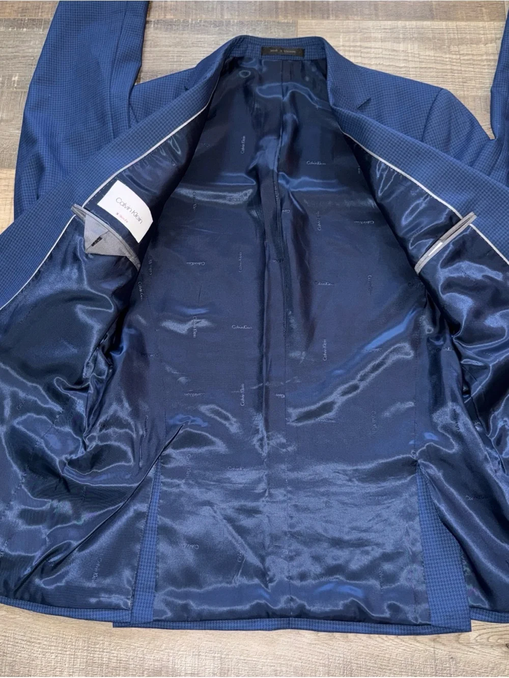 Calvin Klein slim fit Men's Blue Two-Button Blazer size 40R